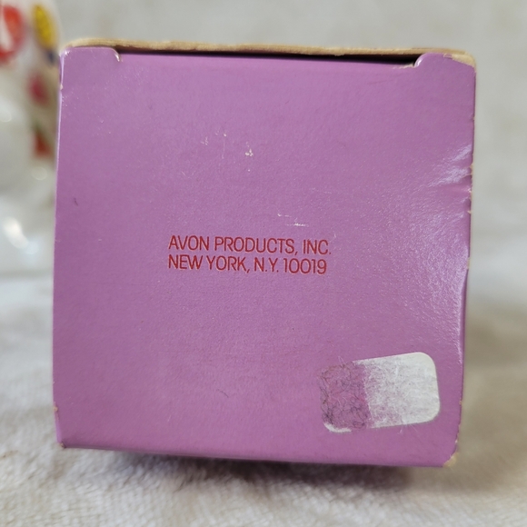 Vintage Avon Huggable Hippo calogne bottle new oldstock never used 1.75 0Z - Picture 6 of 13